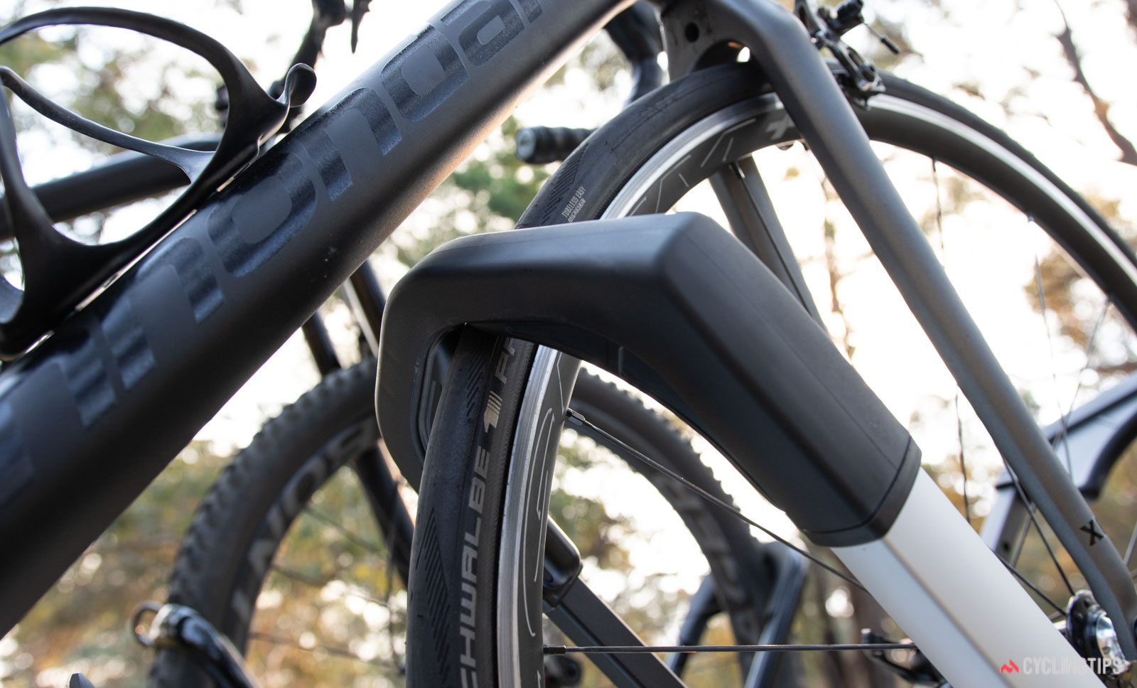 Thule Upride vs Yakima Highroad13